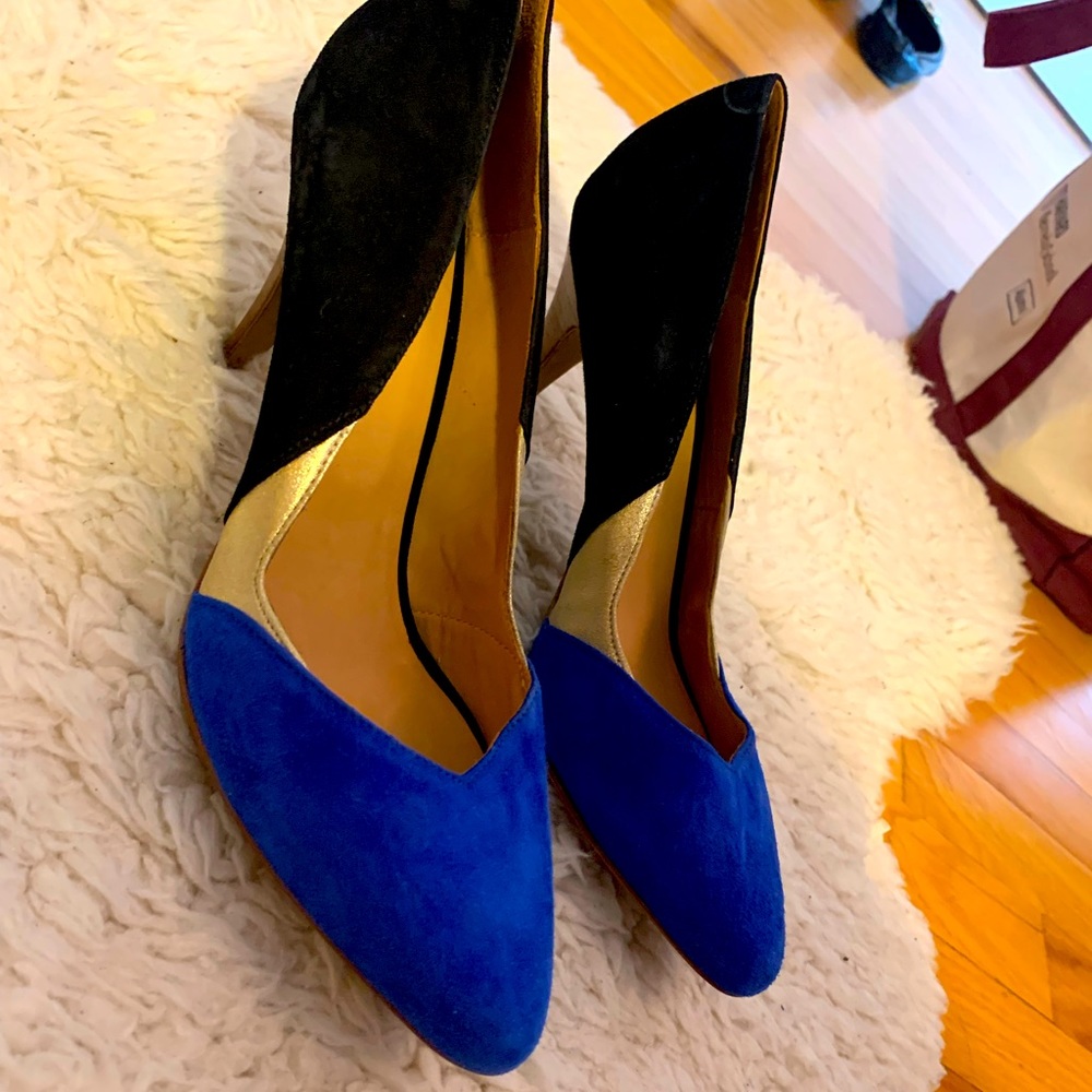Sezane blue/black/gold pumps